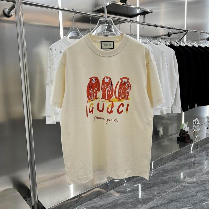 Gucci Men's T-shirts 102